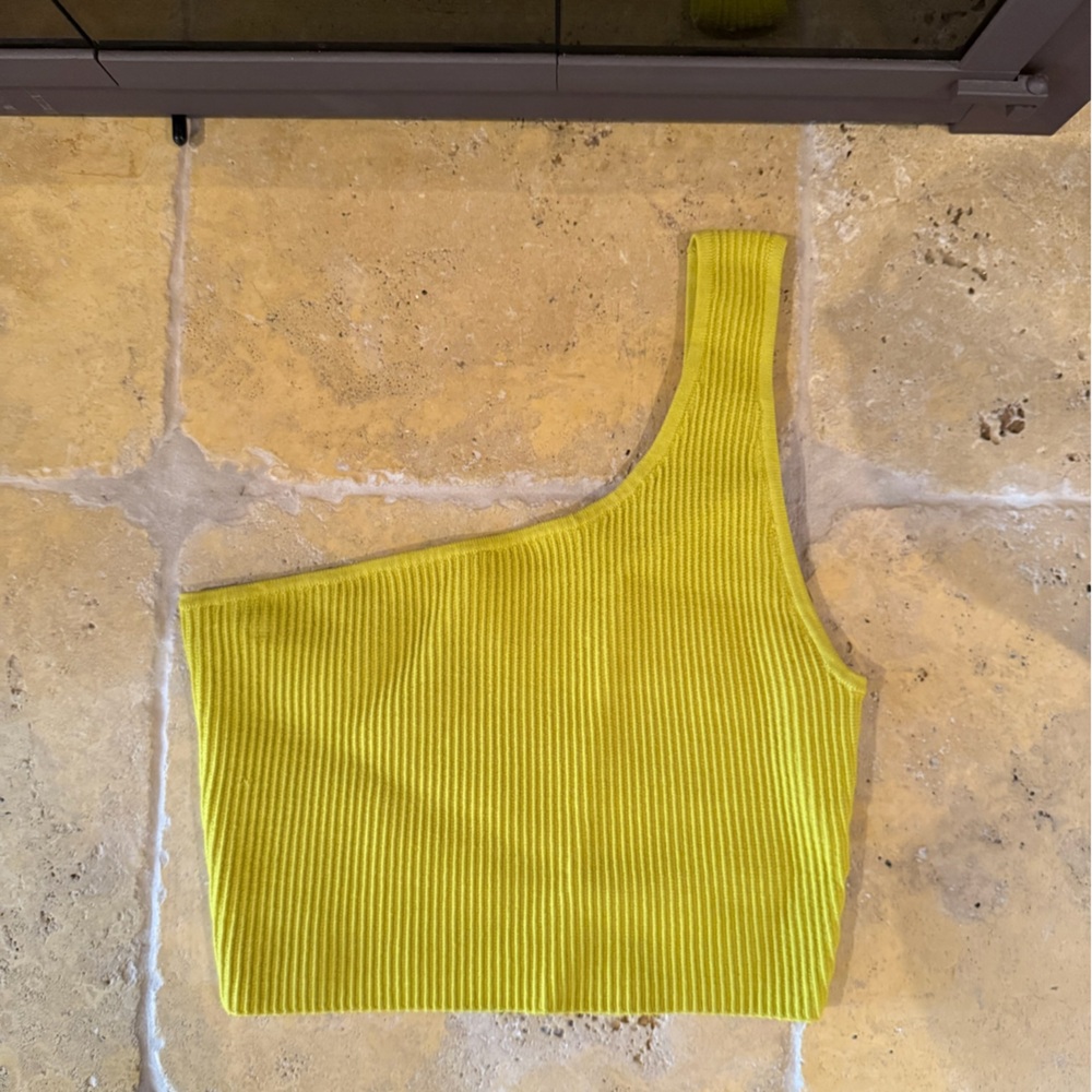 Babaton One-Shoulder Top in Bright Yellow
